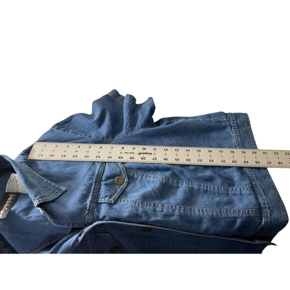 Sag Harbor Jacket Womens 18W Blue Denim Short Sleeve Button Front Jean - Picture 4 of 6